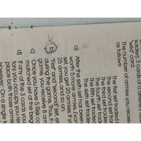 Vintage 1980 Parker Brother's Risk Game Pieces Cards, Dice, Armies, Instructions - Picture 8 of 9